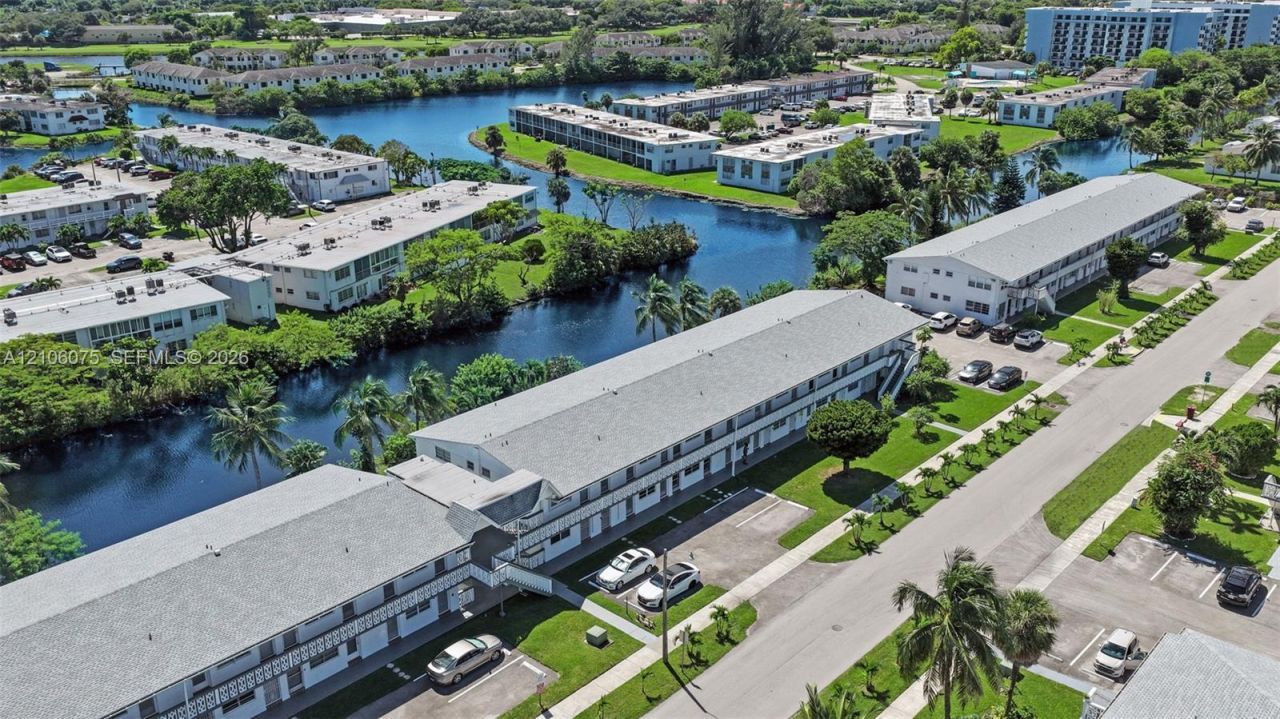 52 NE 204th St, Unit 8, Miami Gardens, FL 33179 Photo