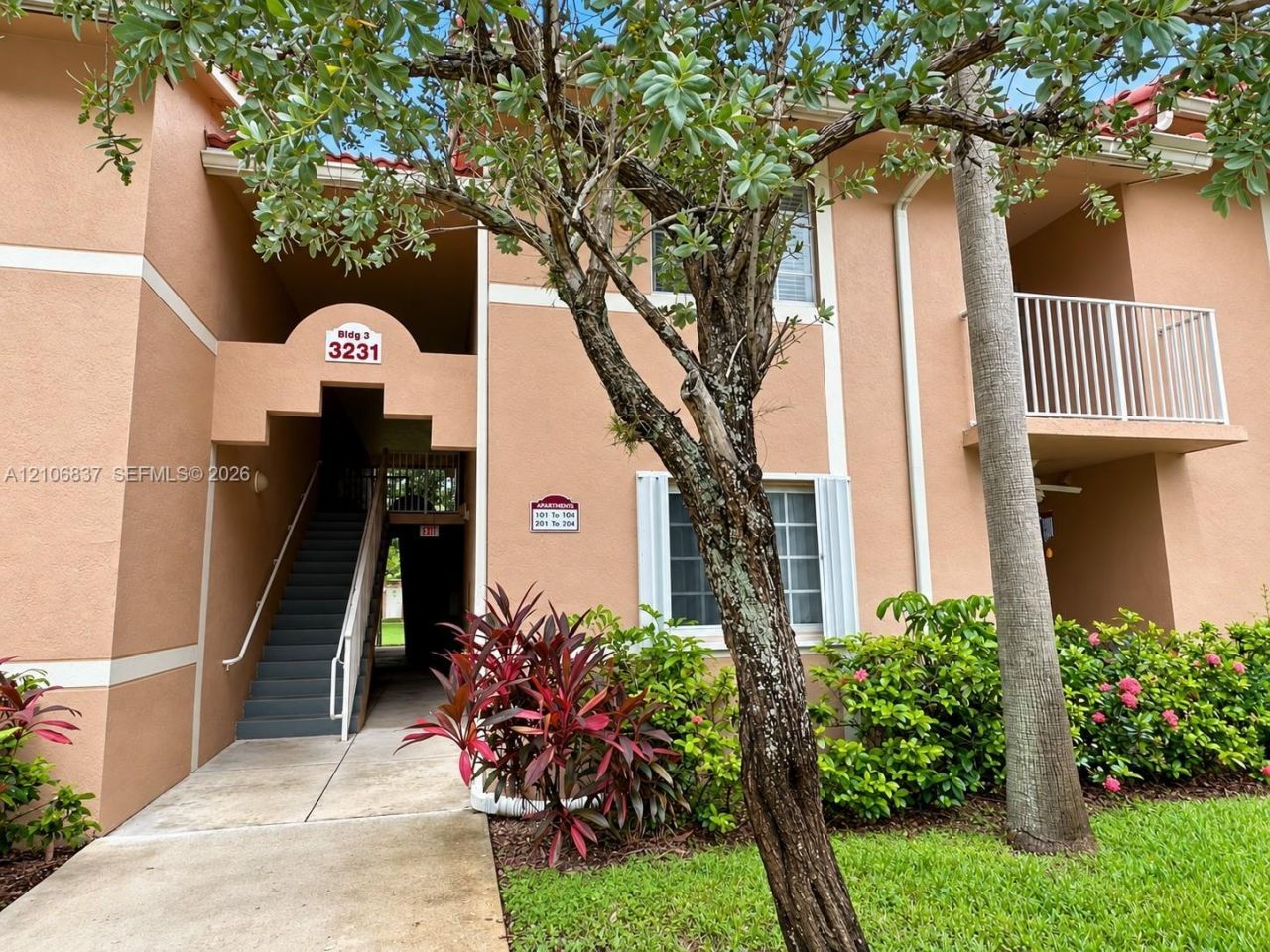 3231 Sabal Palm Mnr, Unit 203, Davie, FL 33024 Photo