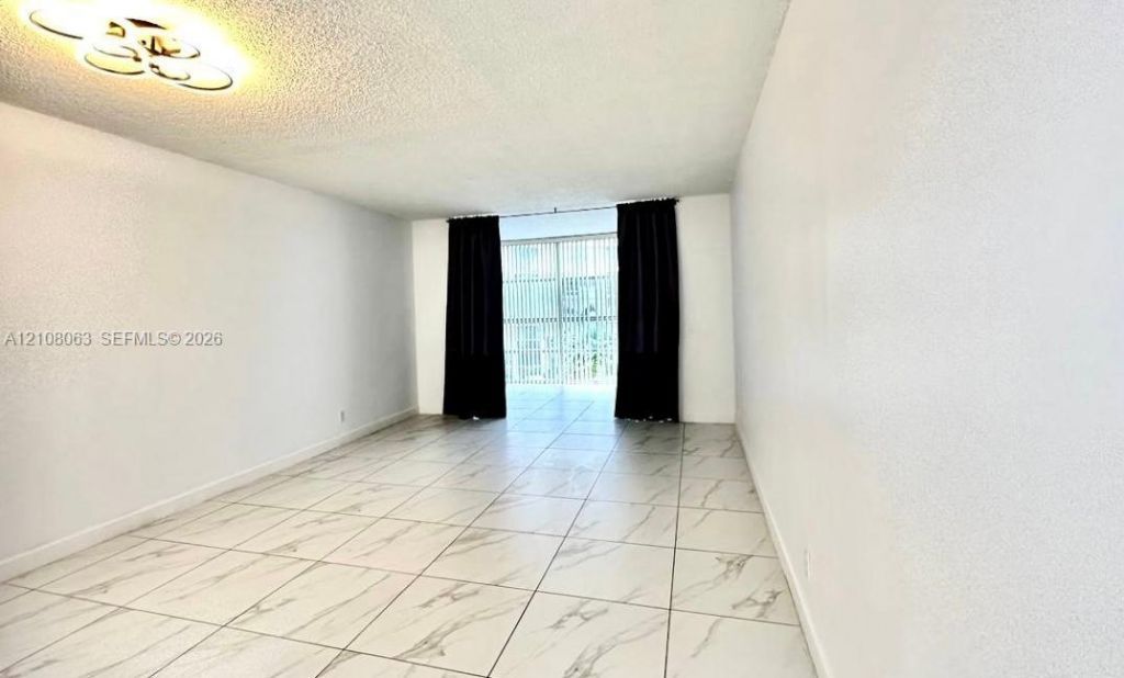 701 Three Islands Blvd , Unit 315, Hallandale Beach, FL 33009 Photo