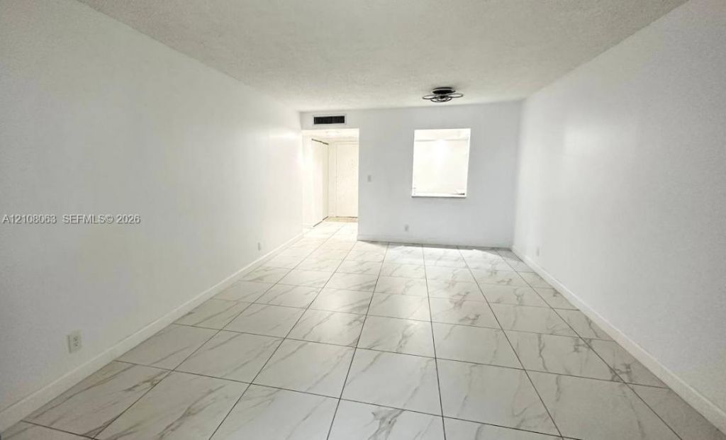 701 Three Islands Blvd , Unit 315, Hallandale Beach, FL 33009 Photo