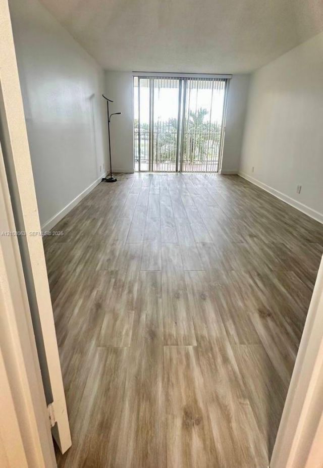 701 Three Islands Blvd , Unit 315, Hallandale Beach, FL 33009 Photo