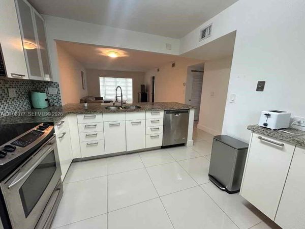 8141 SW 24th Ct , Unit 207, Davie, FL 33324