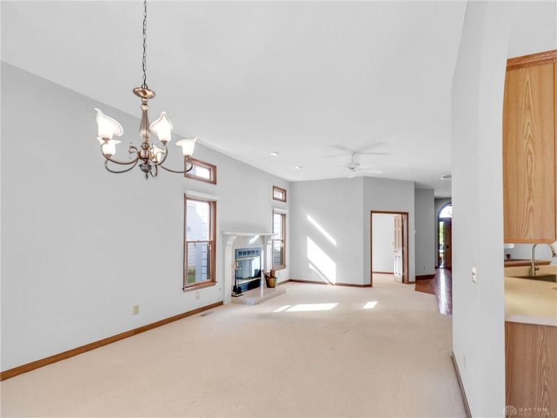 1048 Greenskeeper Way, Centerville, OH 45458 Photo 11