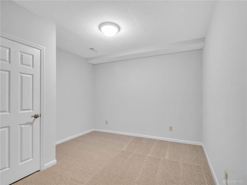 1048 Greenskeeper Way, Centerville, OH 45458 Photo 34