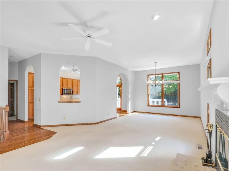 1048 Greenskeeper Way, Centerville, OH 45458 Photo 4