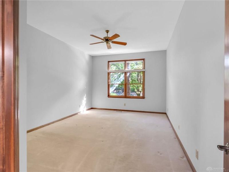 1048 Greenskeeper Way, Centerville, OH 45458 Photo 5