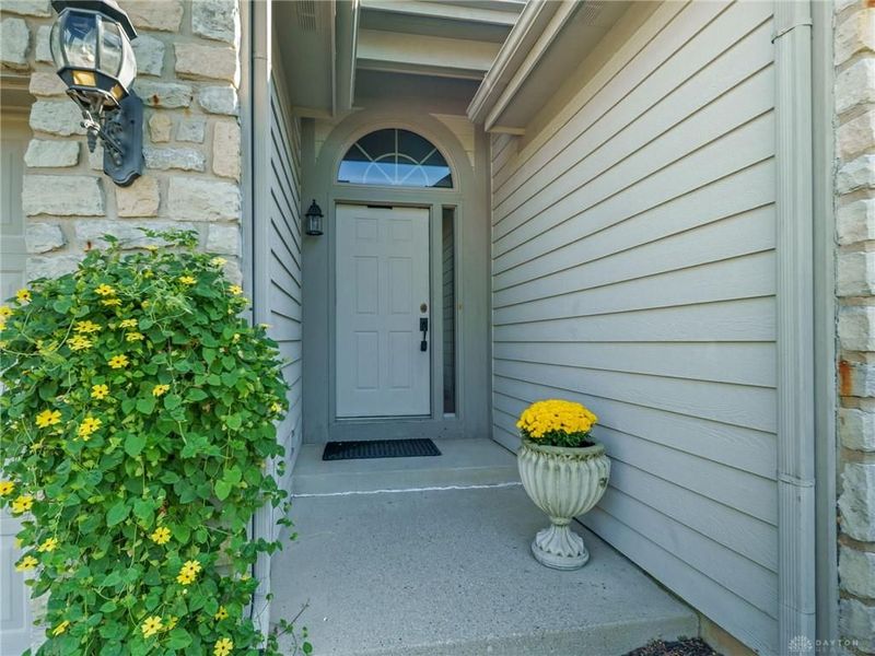 1048 Greenskeeper Way, Centerville, OH 45458 Photo 8
