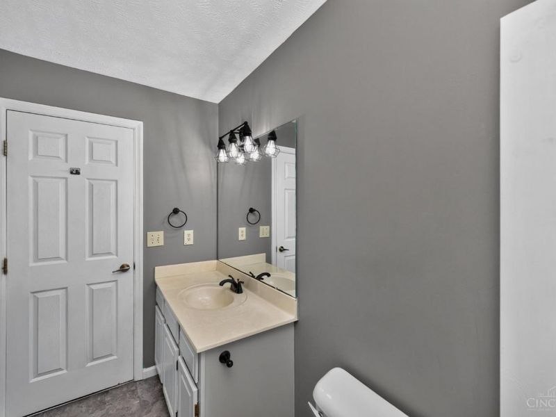 328 Keeneland Court, Lebanon, OH 45036 Photo 37