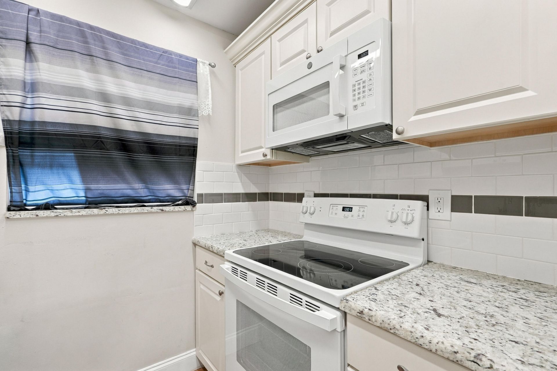 209 Manatee Lane, Unit C, Fort Pierce, FL 34982 Photo