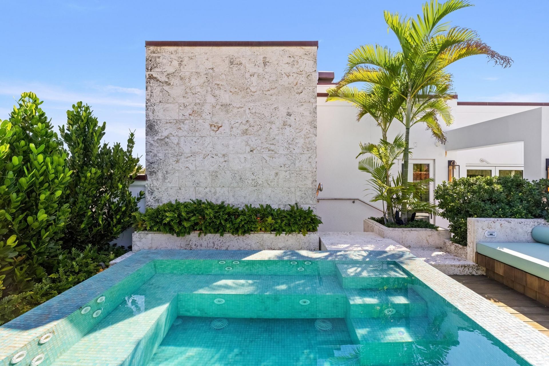 415 Hibiscus Avenue, Palm Beach, FL 33480 Photo