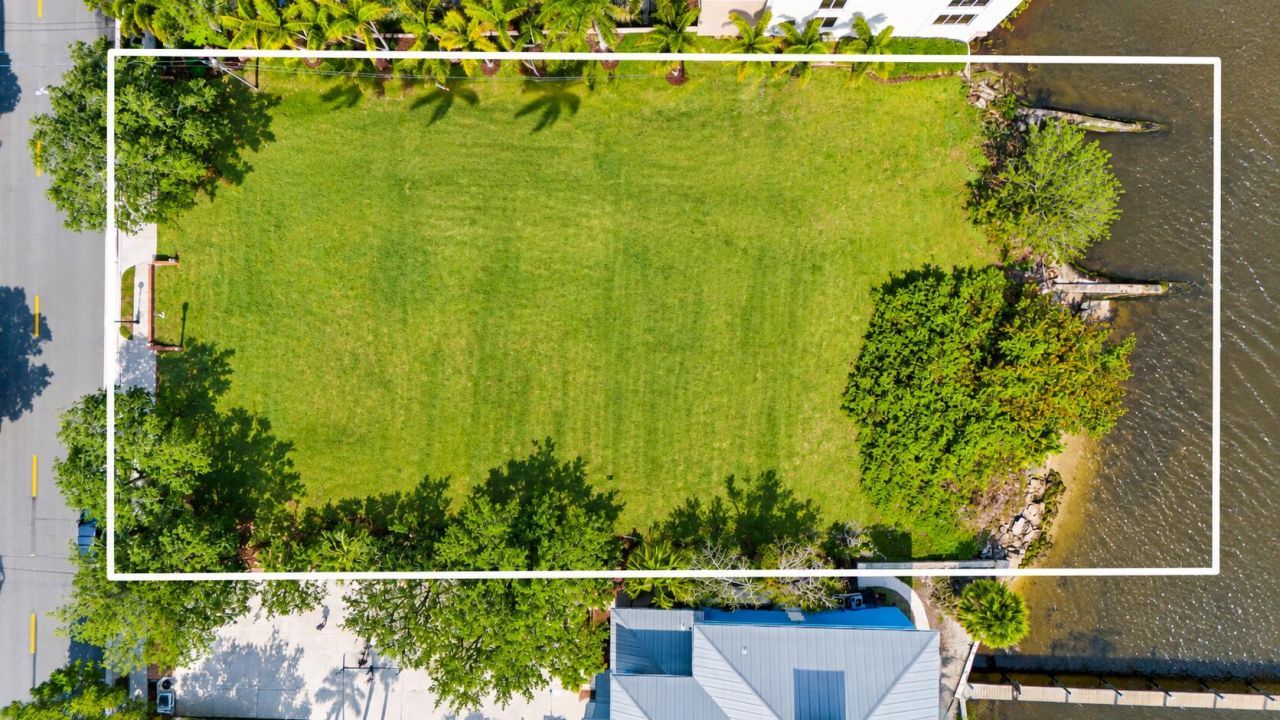 311 SE Osceola Street, Stuart, FL 34994 Photo