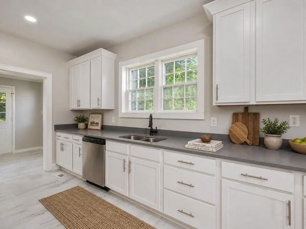 414 College St , Portland, TN 37148