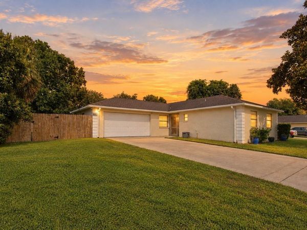 38611 FERM CIRCLE , ZEPHYRHILLS, FL 33540