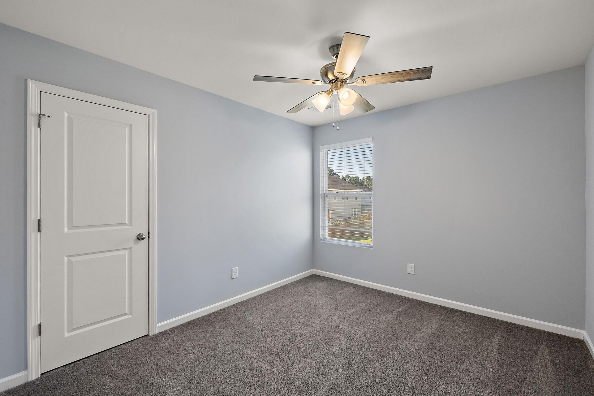 220 Foxcroft Lane Photo 15