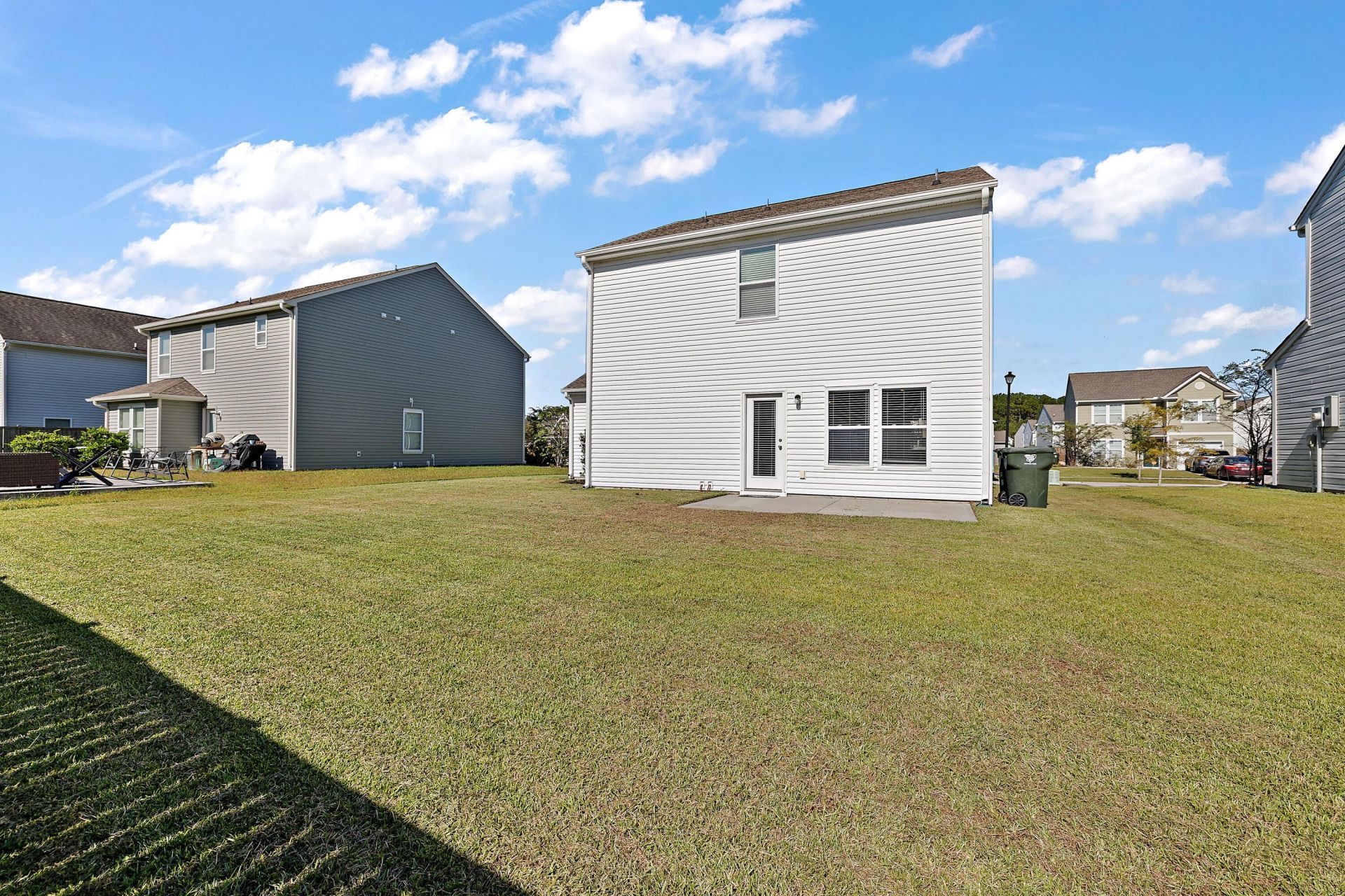 220 Foxcroft Lane Photo 17