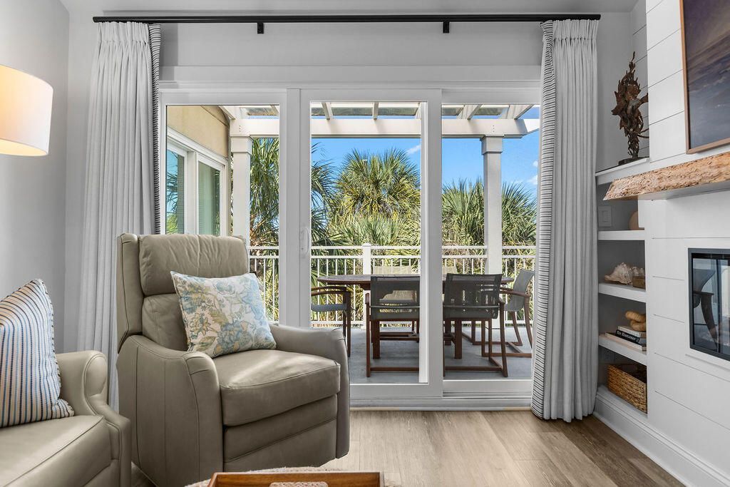 2904 Atrium Villa Drive Photo 8