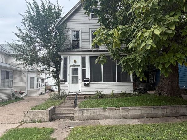 467 Beaumont Street, Saint Paul, MN 55130