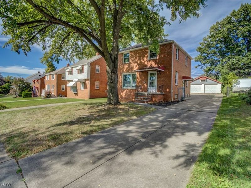 9725 S Highland Avenue, Garfield Heights, OH 44125 Photo 3