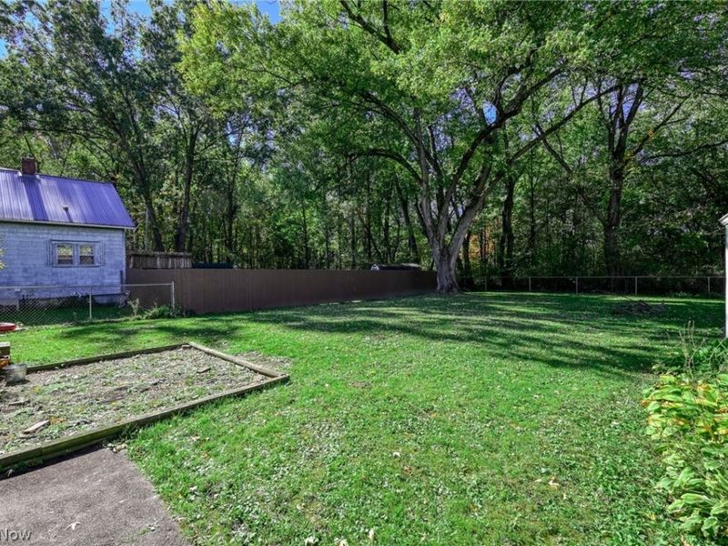 755 N 17th Street, Sebring, OH 44672 Photo 14