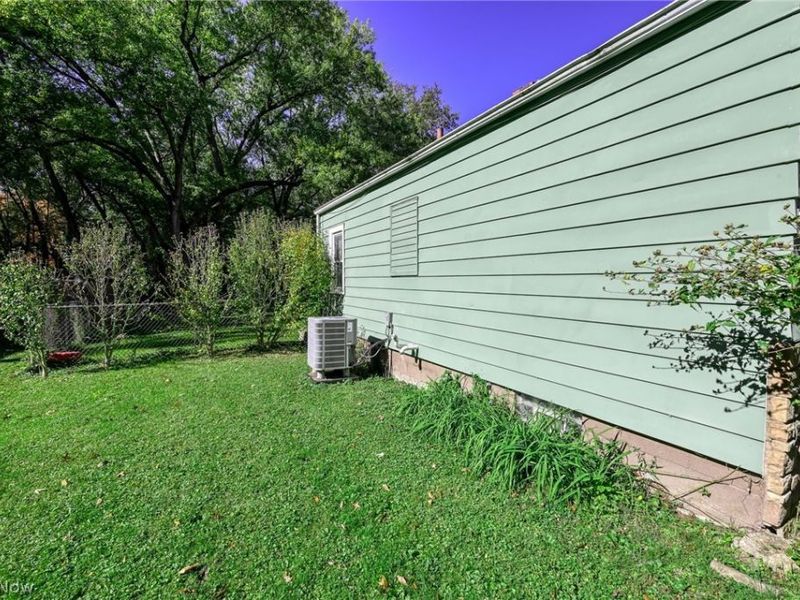 755 N 17th Street, Sebring, OH 44672 Photo 15
