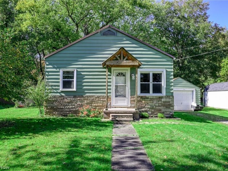 755 N 17th Street, Sebring, OH 44672 Photo 5