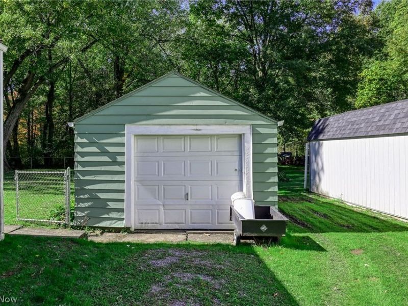 755 N 17th Street, Sebring, OH 44672 Photo 9