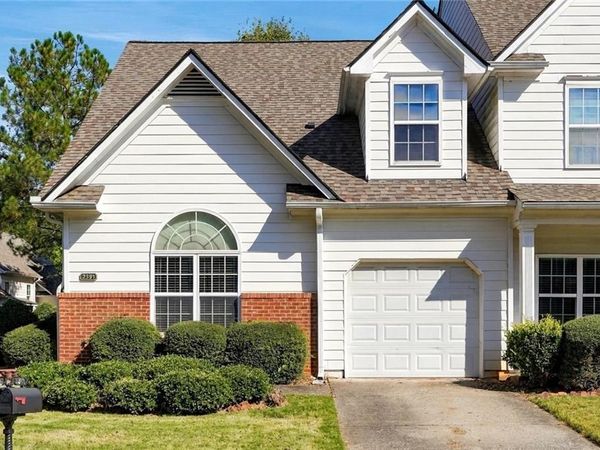 2391 Suwanee Pointe Drive , Lawrenceville, GA 30043