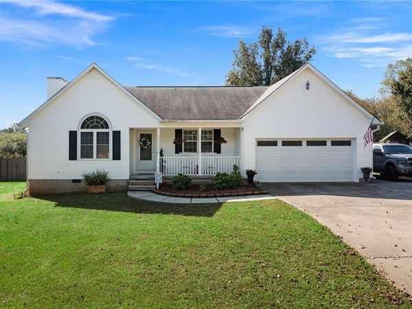 28 Valley Creek Drive SW, Cartersville, GA 30120