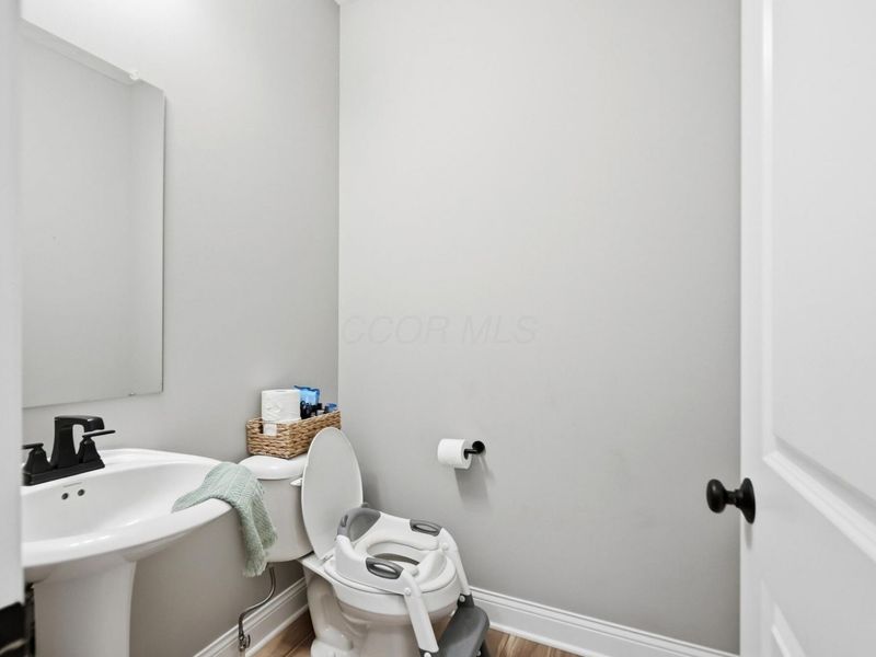 4188 Holstein Drive , Columbus, OH 43207 Photo 22