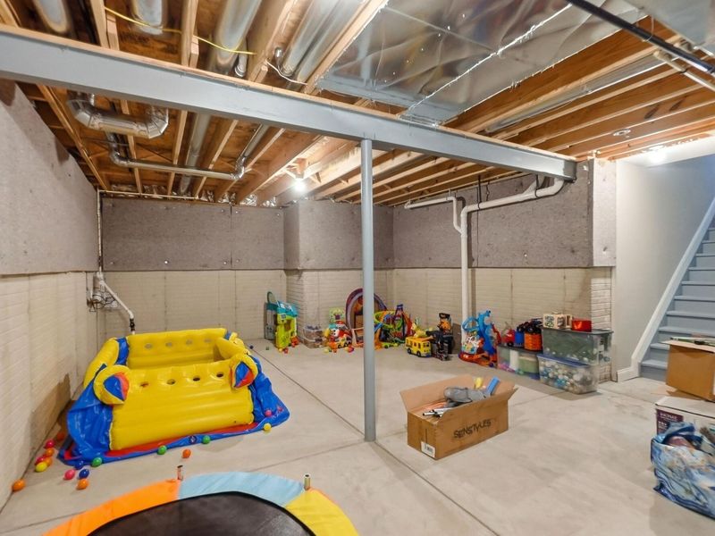 4188 Holstein Drive , Columbus, OH 43207 Photo 41