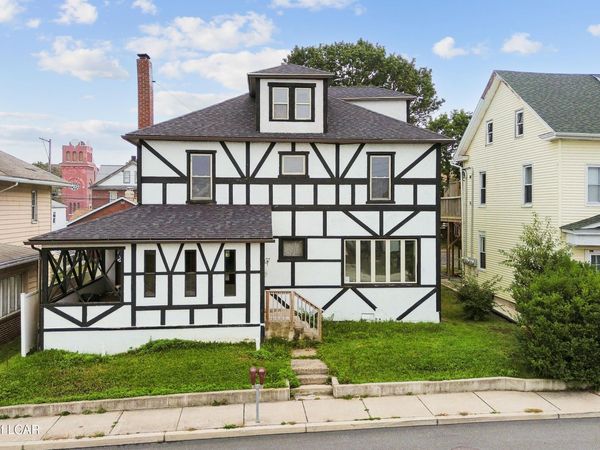 85 N Kennedy Drive, McAdoo, PA 18237