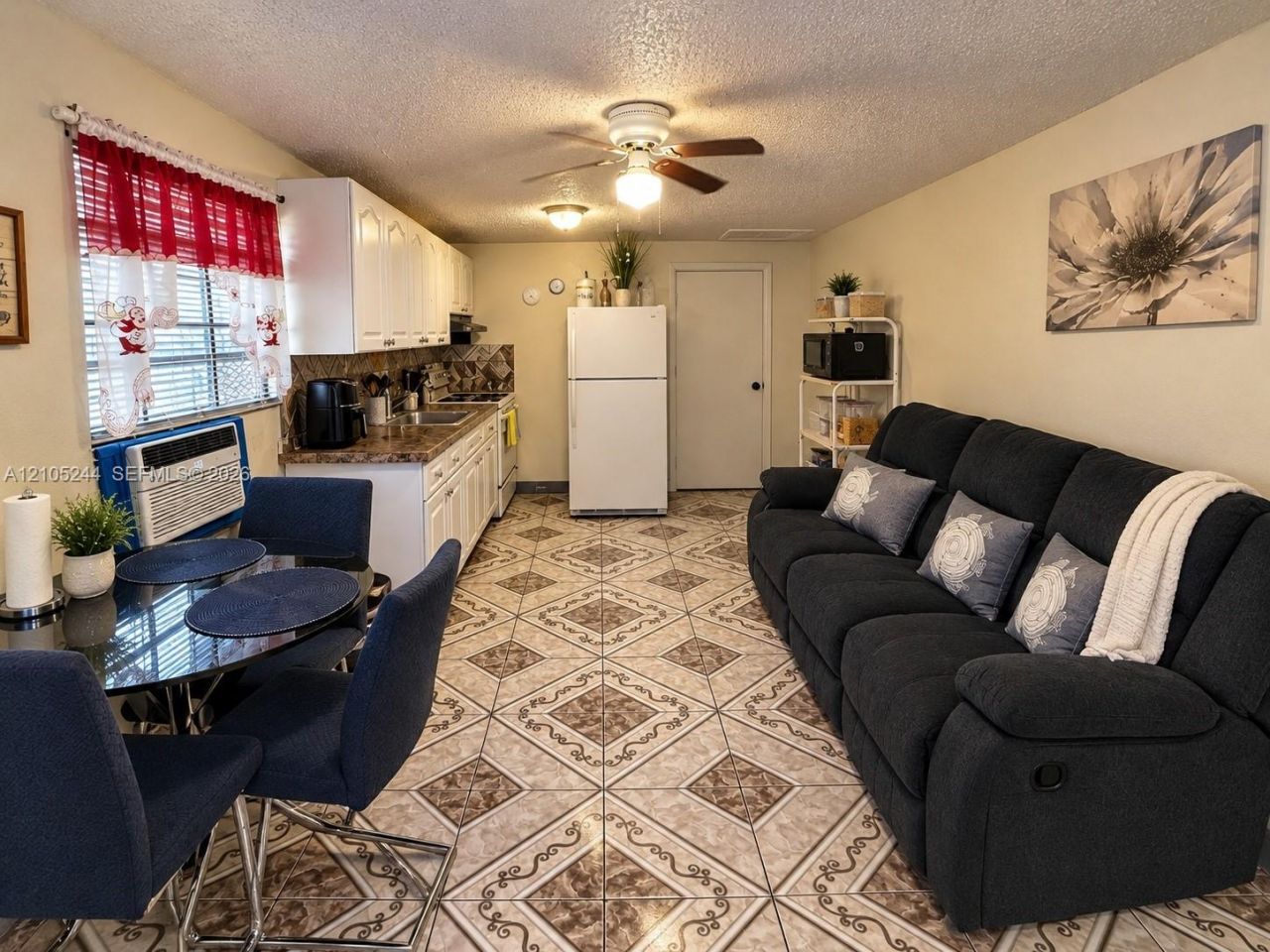 3087 NW 44th St, Miami, FL 33142 Photo