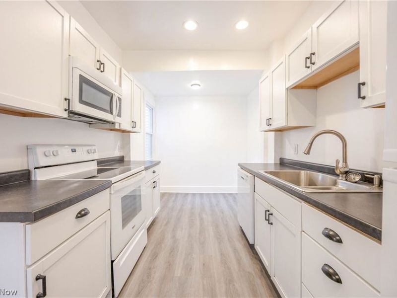 1390 E 109th Street, Unit 2, Cleveland, OH 44106 Photo 10