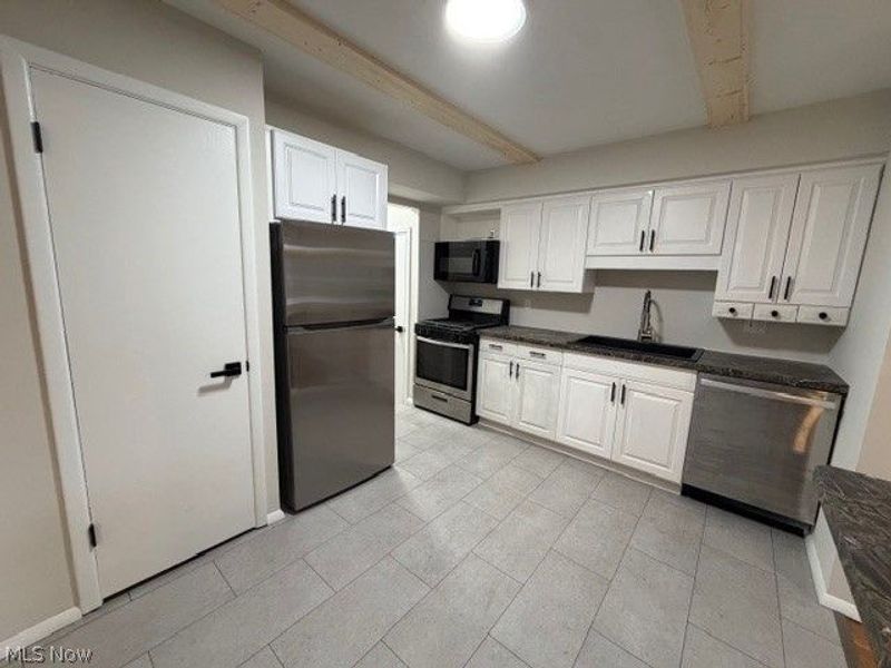 13898 Franklyn Boulevard, Brook Park, OH 44142 Photo 6