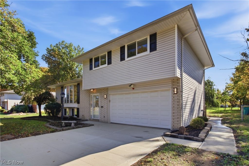 7654 Ohio Street, Mentor, OH 44060 Main Photo