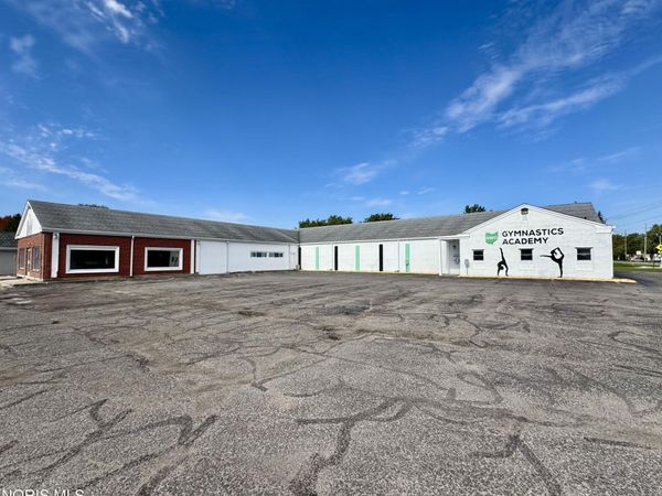 1026 Chelsea Avenue , Napoleon, OH 43545