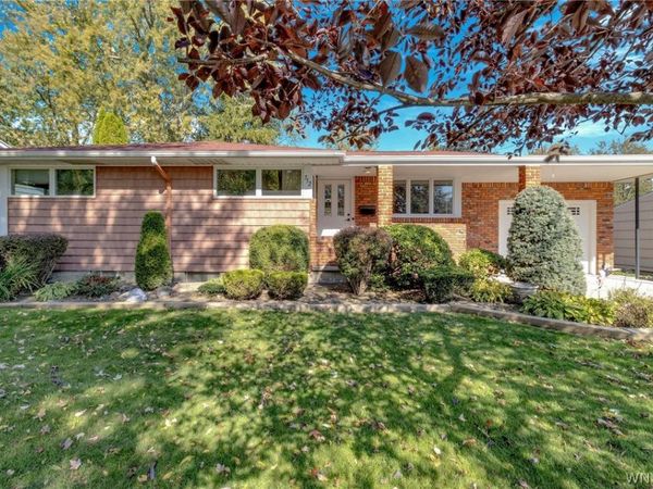 752 Meadowbrook Drive, North Tonawanda, NY 14120