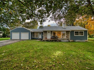 220 Stuart Street , Horseheads, NY 14845