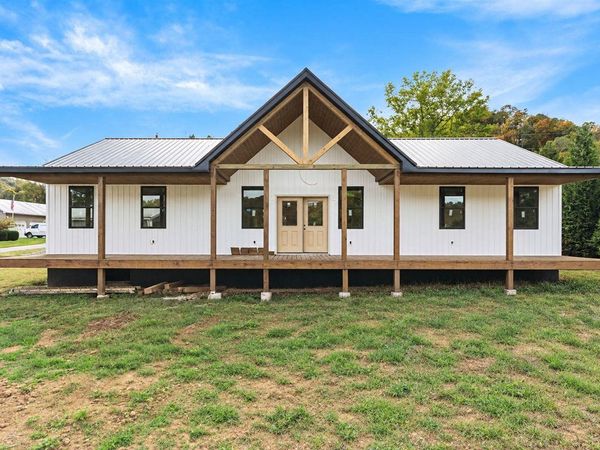 981 Chism Road , Burkesville, KY 42717