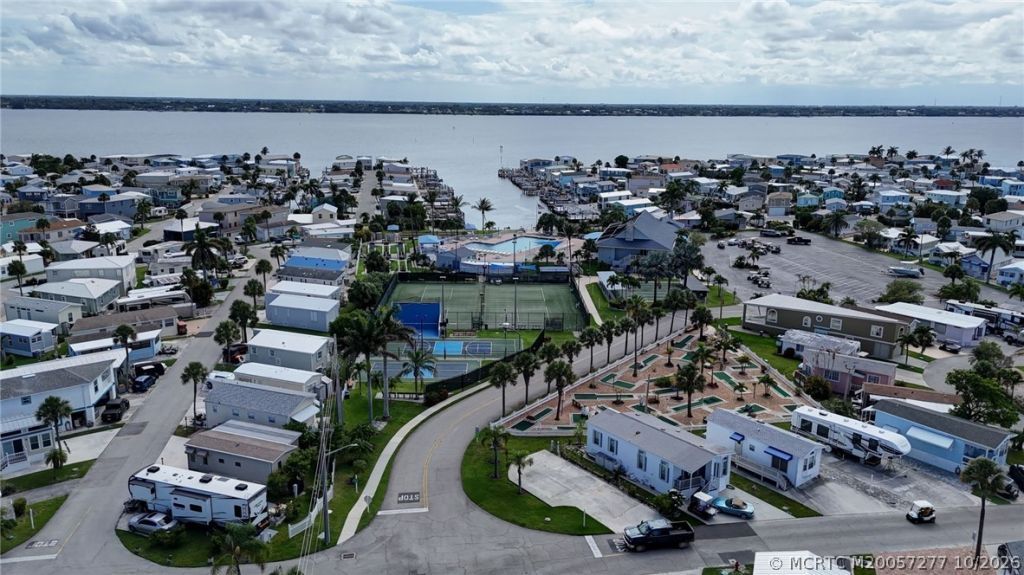 944 Nettles Boulevard, Jensen Beach, FL 34957 Photo