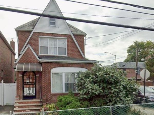 8428 Penelope Avenue , Middle Village, NY 11379