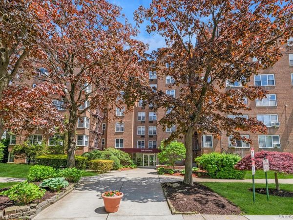 209-25 18th Avenue , Unit 3K, Bayside, NY 11360