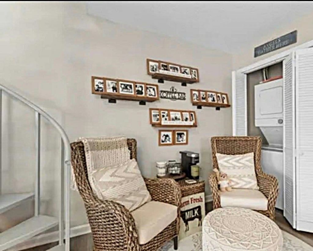 3700 Golf Colony Dr. Photo 6