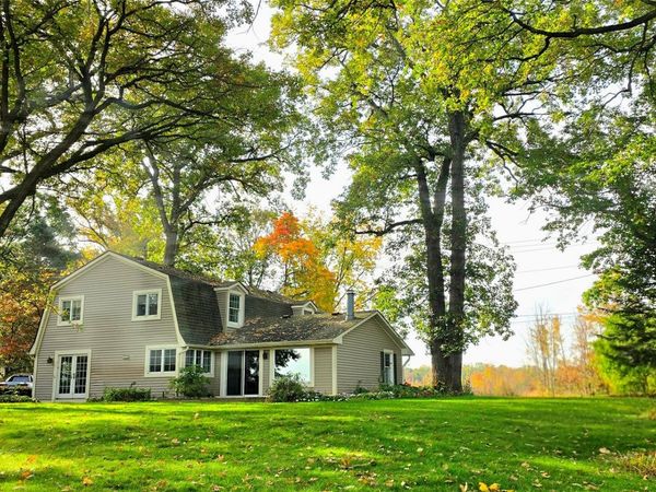 4859 Gallagher Boulevard, Hamburg Township, Mi 48189