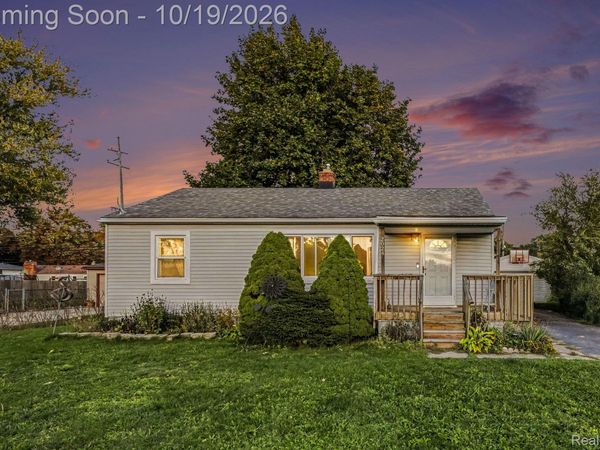 2024 Crescent Lake Road, Waterford Township, Mi 48329