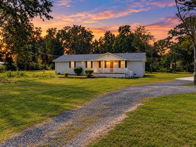 389 Maggie Road, Mount Pleasant, SC 29464
