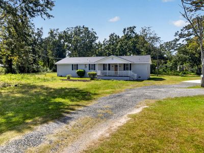 389 Maggie Road, Mount Pleasant, SC 29464