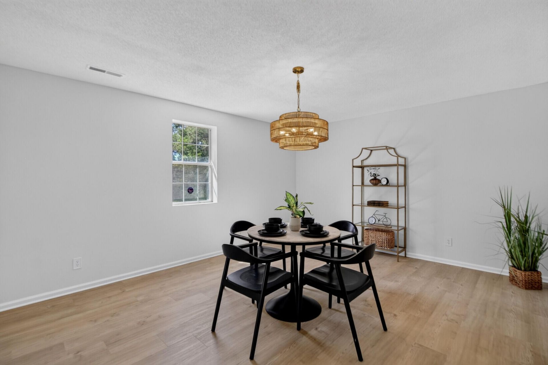 389 Maggie Road Photo 15