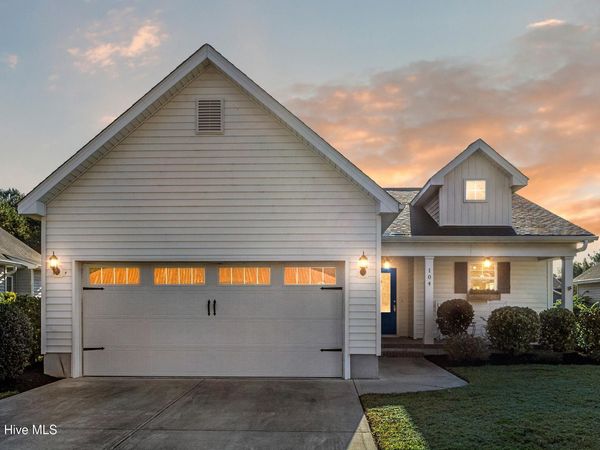 104 Prescott Circle, Sneads Ferry, NC 28460