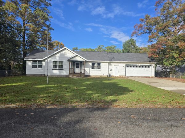 3030 Glenrick Avenue, Muskegon, MI 49442
